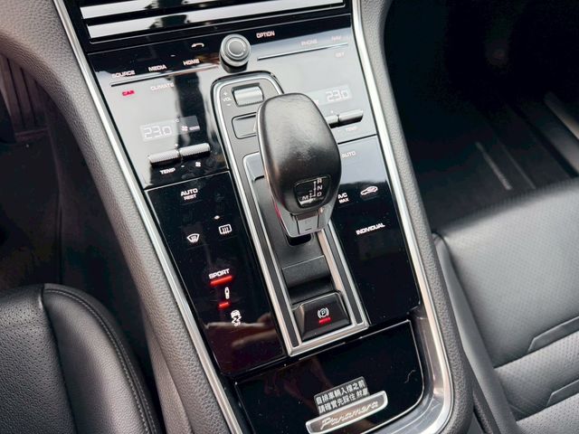 PORSCHE保時捷 PANAMERA  第8張相片