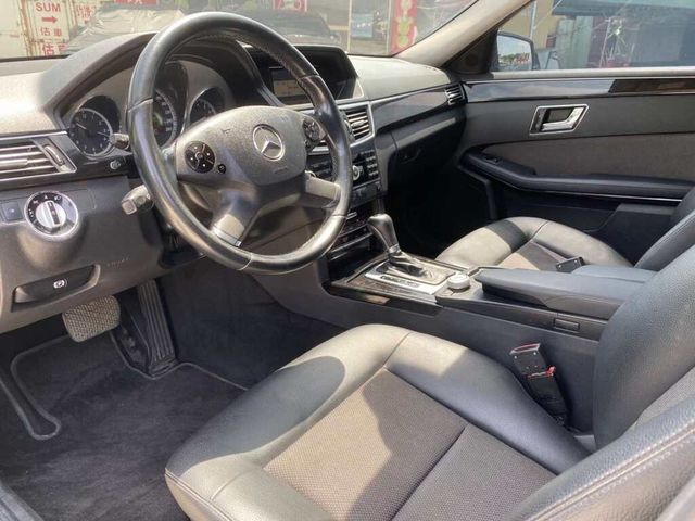 M-BENZ賓士 E250  第6張相片