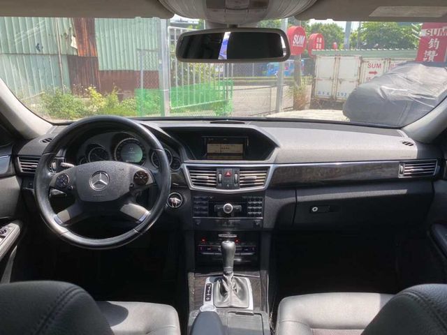 M-BENZ賓士 E250  第8張相片