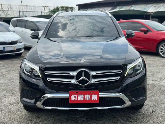 M-BENZ賓士 GLC250  第2張相片