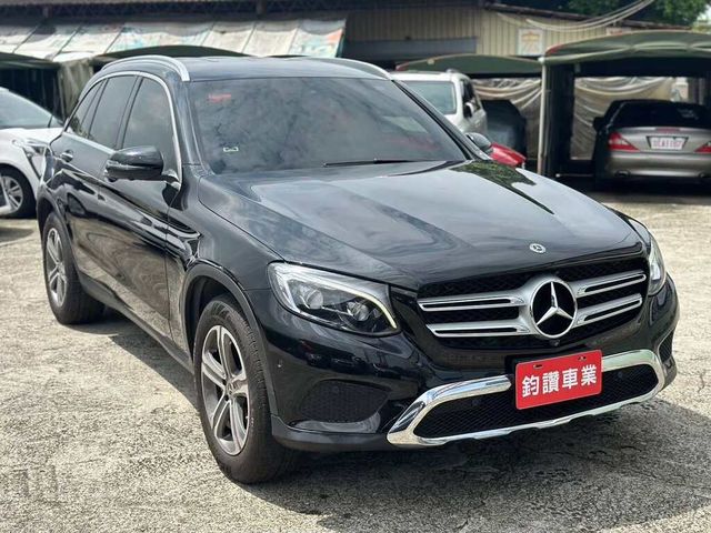 M-BENZ賓士 GLC250  第3張相片
