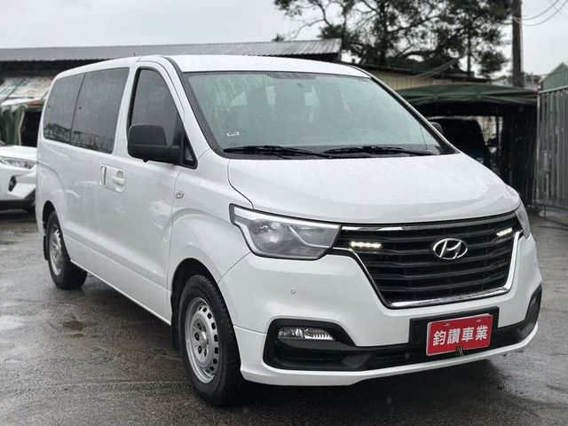HYUNDAI現代 STAREX  第5張相片