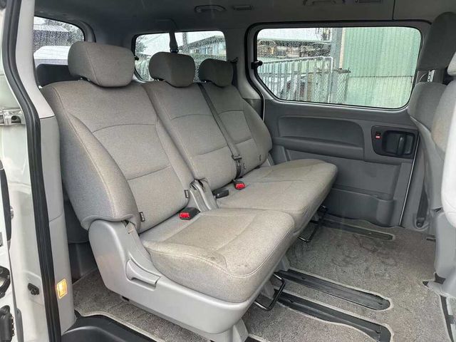 HYUNDAI現代 STAREX  第15張相片