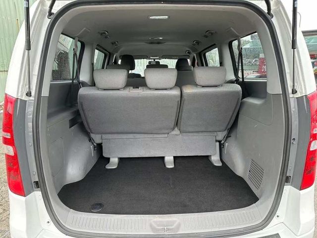 HYUNDAI現代 STAREX  第19張相片