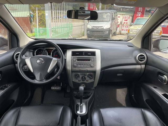 NISSAN日產 LIVINA  第13張相片