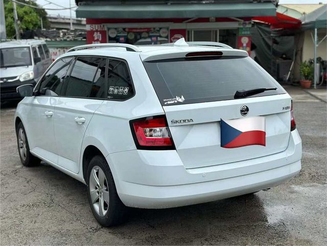 SKODA司科達 FABIA COMBI  第7張相片