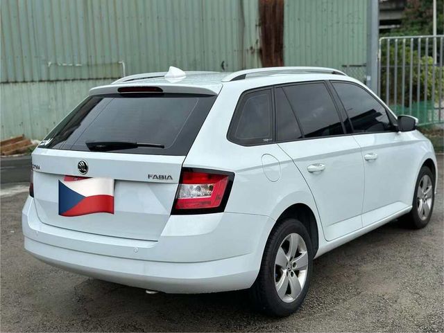 SKODA司科達 FABIA COMBI  第9張相片