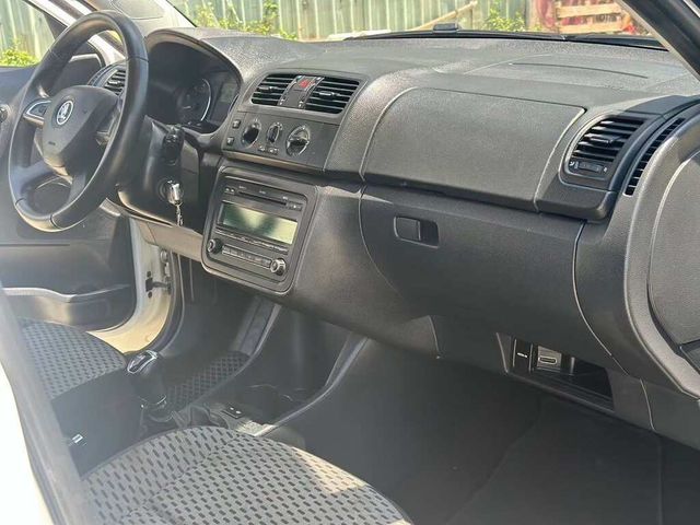 SKODA司科達 FABIA COMBI  第13張相片