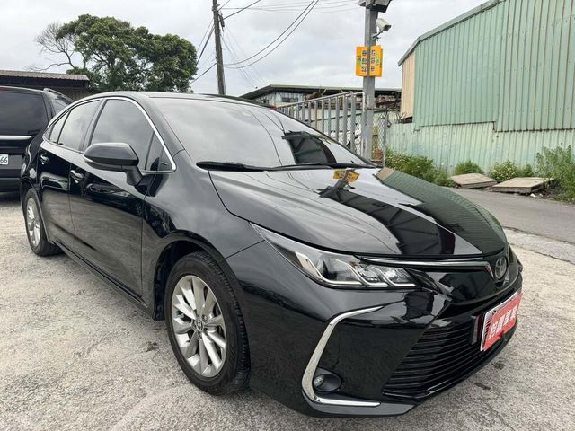 TOYOTA豐田 ALTIS  第2張相片