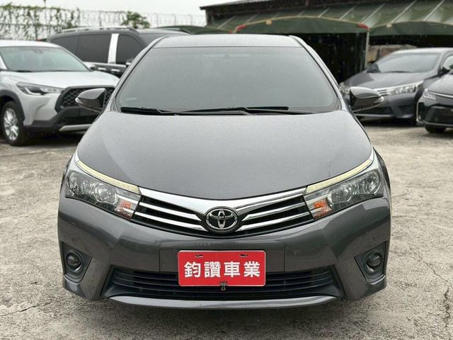 TOYOTA豐田 ALTIS  第2張相片