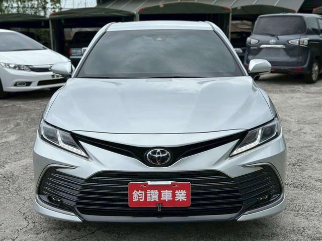 TOYOTA豐田 CAMRY  第2張相片