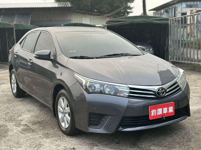 TOYOTA豐田 ALTIS  第3張相片