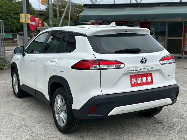 TOYOTA豐田 COROLLA CROSS HYBRID  第4張相片