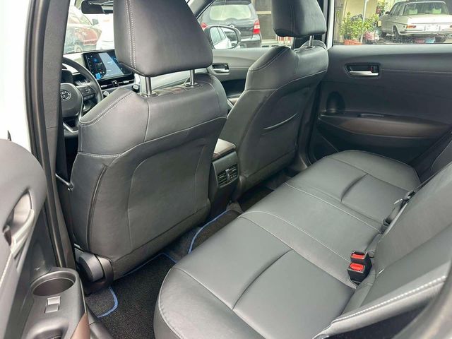 TOYOTA豐田 COROLLA CROSS HYBRID  第10張相片