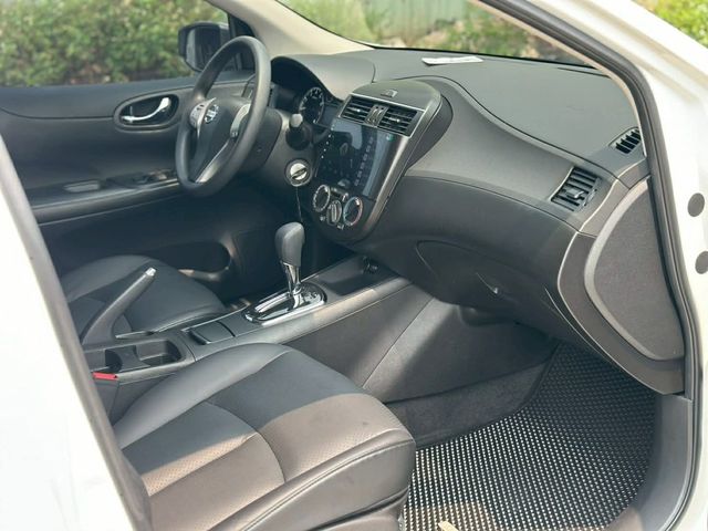 NISSAN日產 TIIDA  第9張相片