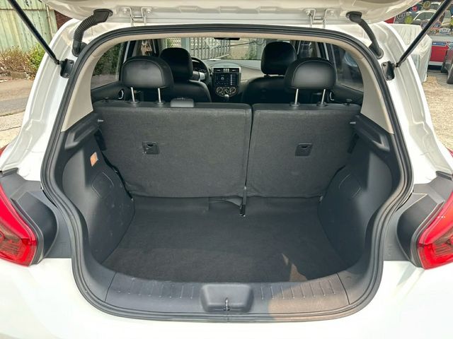 NISSAN日產 TIIDA  第11張相片