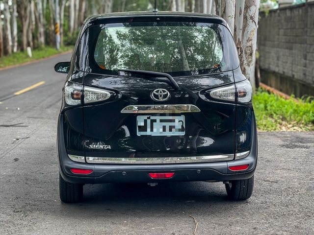 TOYOTA豐田 SIENTA  第3張相片