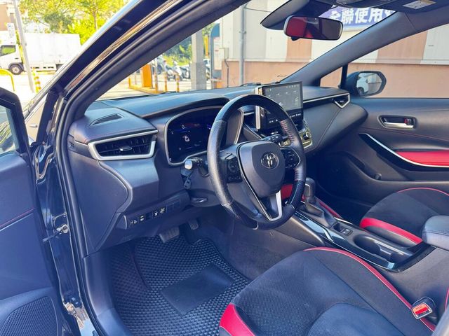 TOYOTA豐田 AURIS  第7張相片