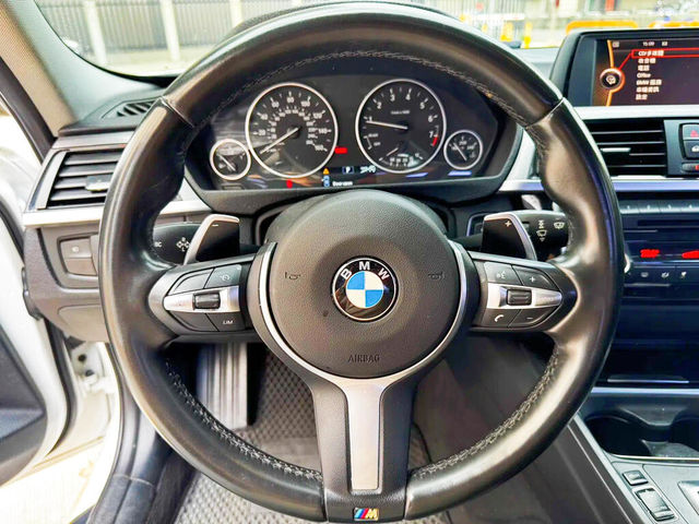 BMW寶馬 328CI  第5張相片