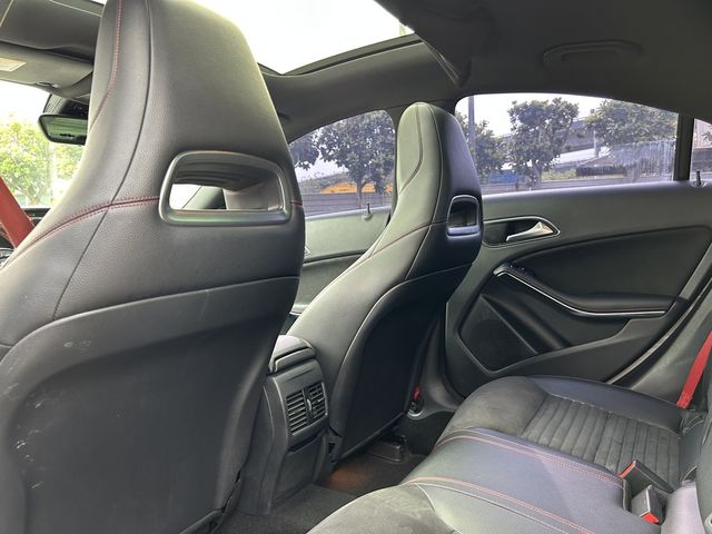 M-BENZ賓士 CLA250  第8張相片