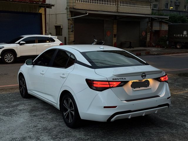 NISSAN日產 SENTRA  第3張相片