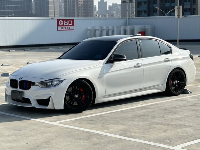 BMW寶馬 328I  第4張相片