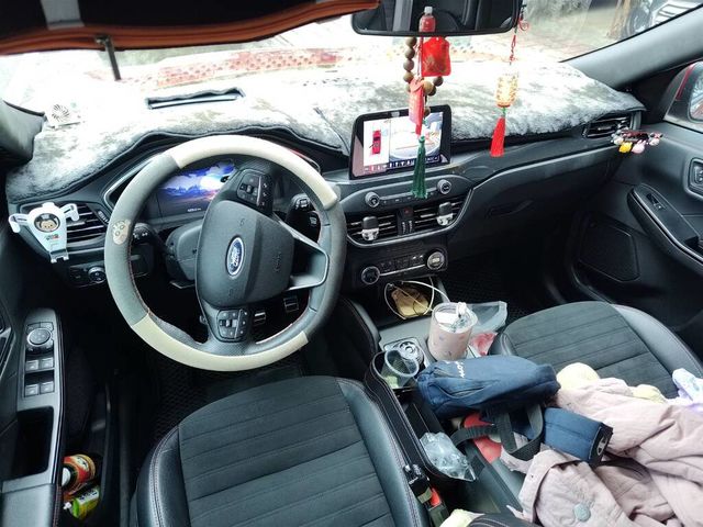 FORD福特 KUGA  第4張相片