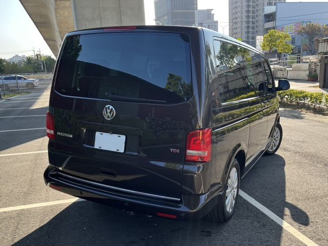 VOLKSWAGEN福斯 T5 MULTIVAN  第4張相片