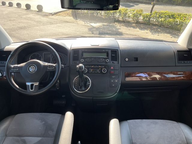 VOLKSWAGEN福斯 T5 MULTIVAN  第10張相片