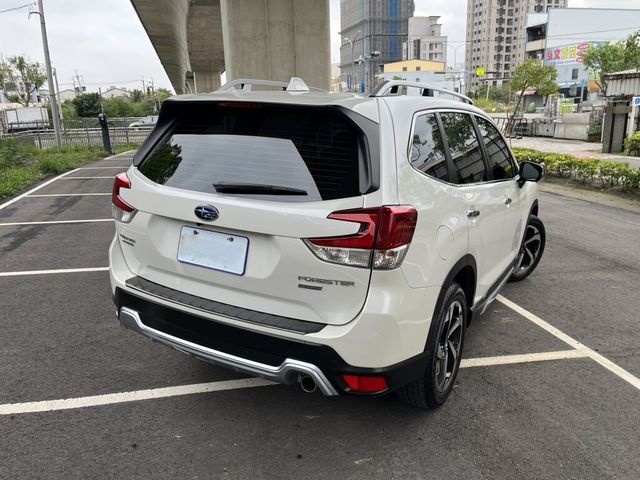 SUBARU速霸陸 FORESTER  第2張相片