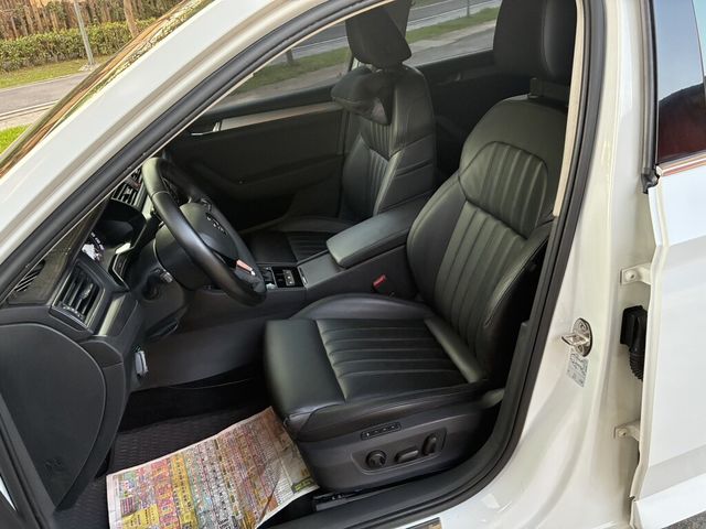 SKODA司科達 SUPERB COMBI  第9張相片