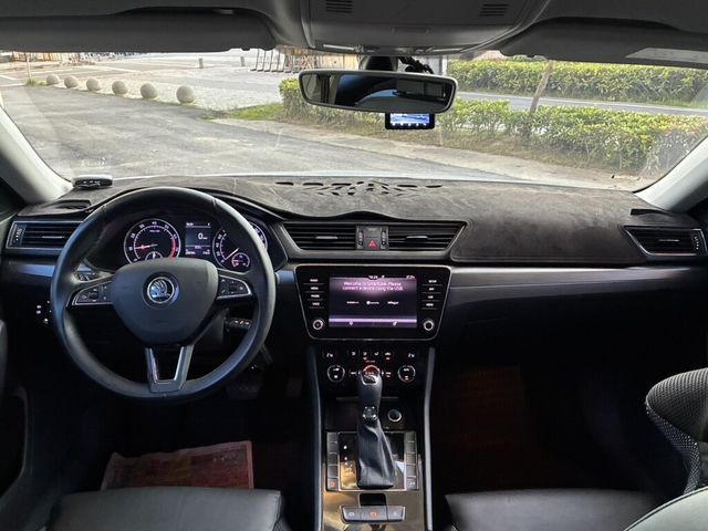 SKODA司科達 SUPERB COMBI  第10張相片