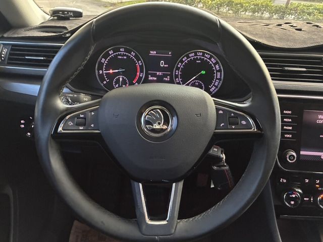 SKODA司科達 SUPERB COMBI  第15張相片