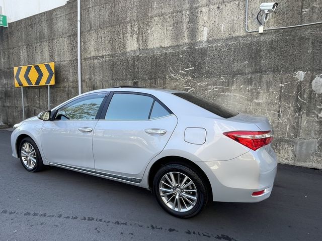 TOYOTA豐田 ALTIS  第5張相片