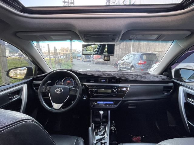 TOYOTA豐田 ALTIS  第7張相片
