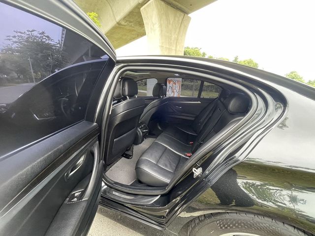 BMW寶馬 520I  第7張相片