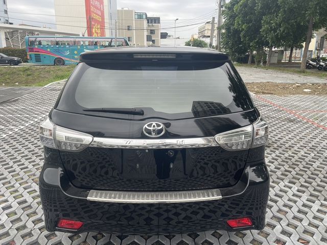 TOYOTA豐田 WISH  第2張相片