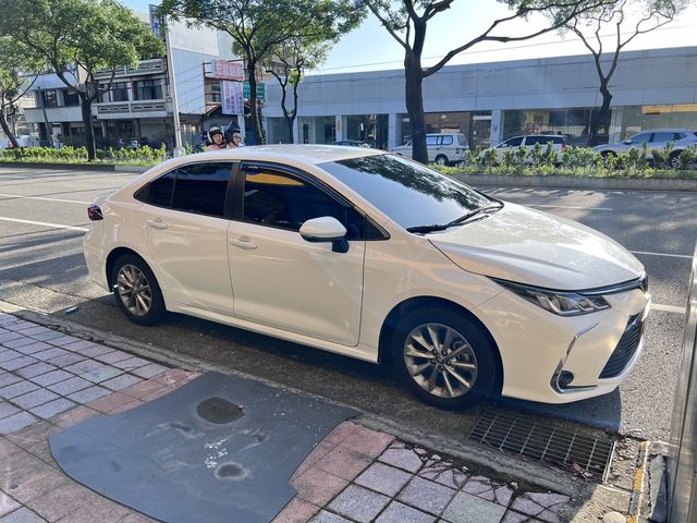 TOYOTA豐田 ALTIS  第4張相片
