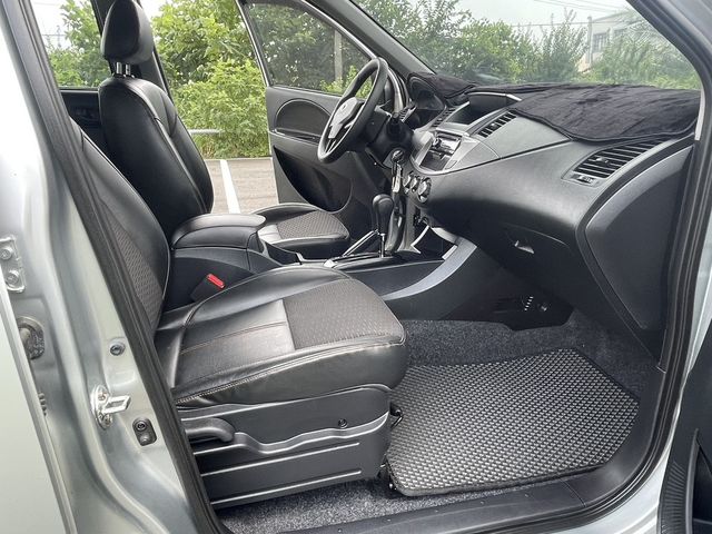 MITSUBISHI三菱 ZINGER  第6張相片