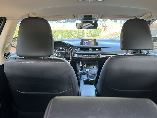 LEXUS凌志 CT200H  第6張相片