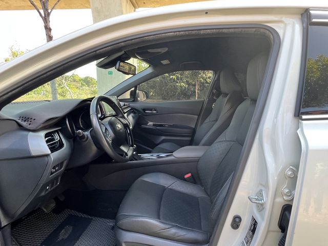 TOYOTA豐田 C-HR  第6張相片