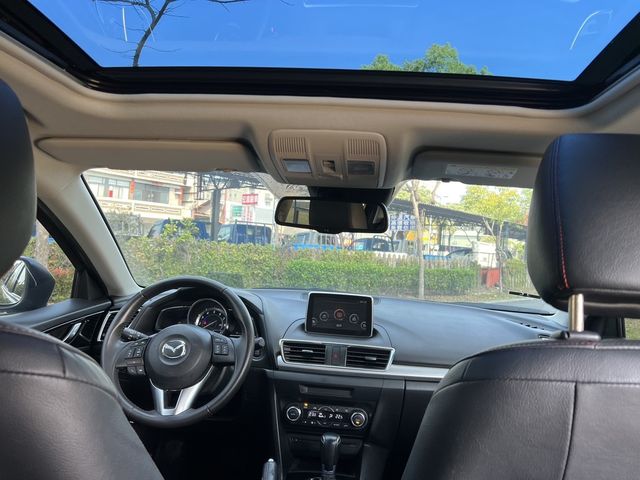 MAZDA馬自達 MAZDA 3  第8張相片