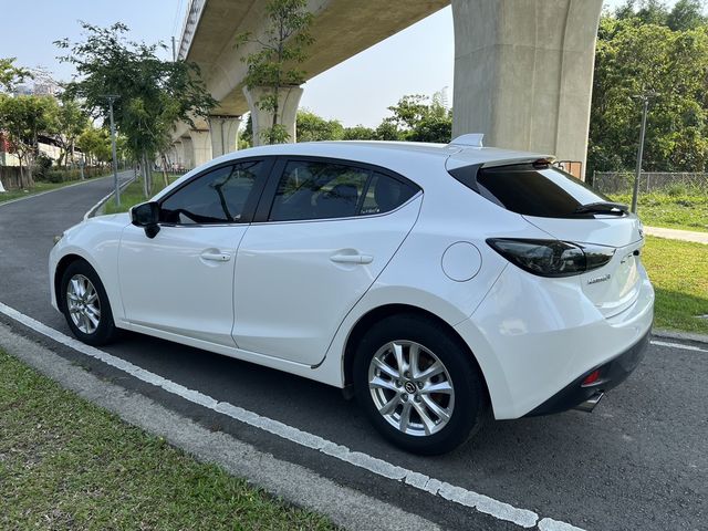 MAZDA馬自達 MAZDA 3  第3張相片