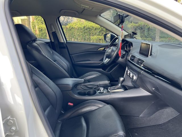 MAZDA馬自達 MAZDA 3  第7張相片