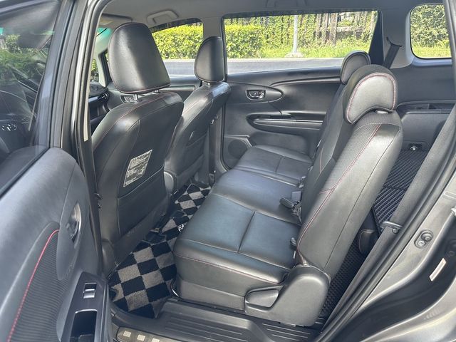TOYOTA豐田 WISH  第7張相片