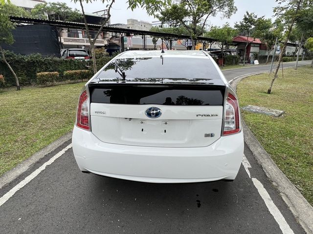 TOYOTA豐田 PRIUS  第3張相片