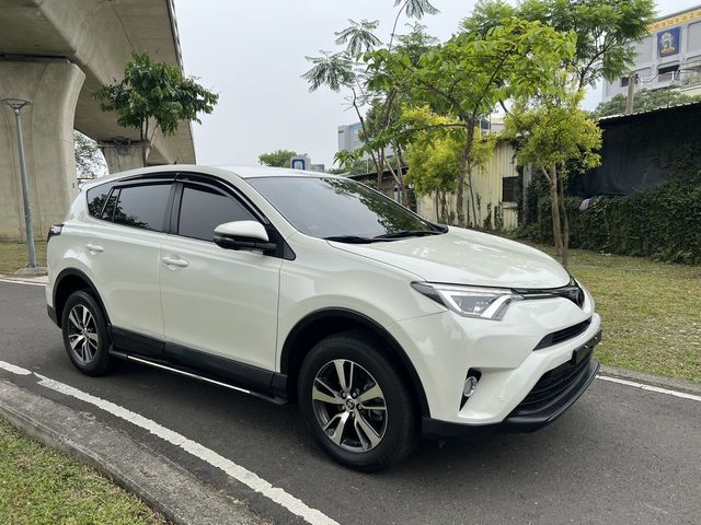 TOYOTA豐田 RAV4  第2張相片
