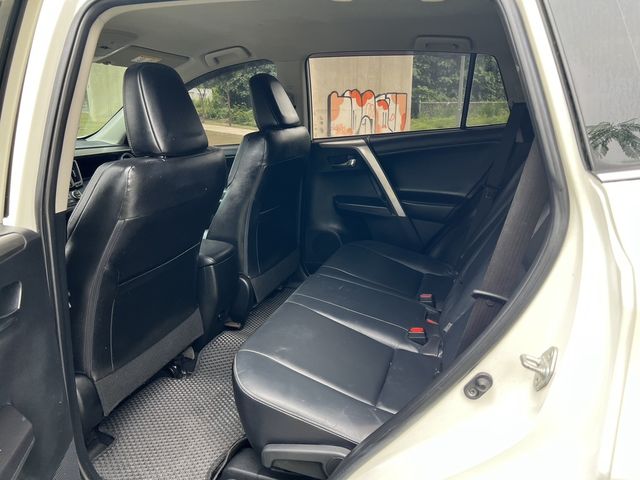 TOYOTA豐田 RAV4  第7張相片