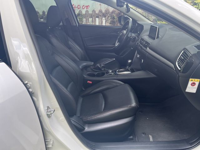 MAZDA馬自達 MAZDA 3  第6張相片