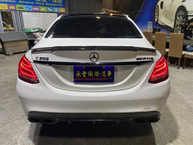 Mercedes-Benz/賓士 C300  第4張相片